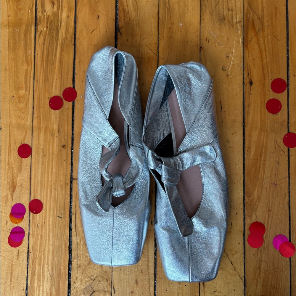 Silver Bow Ballet Flats - Picture 2 of 5